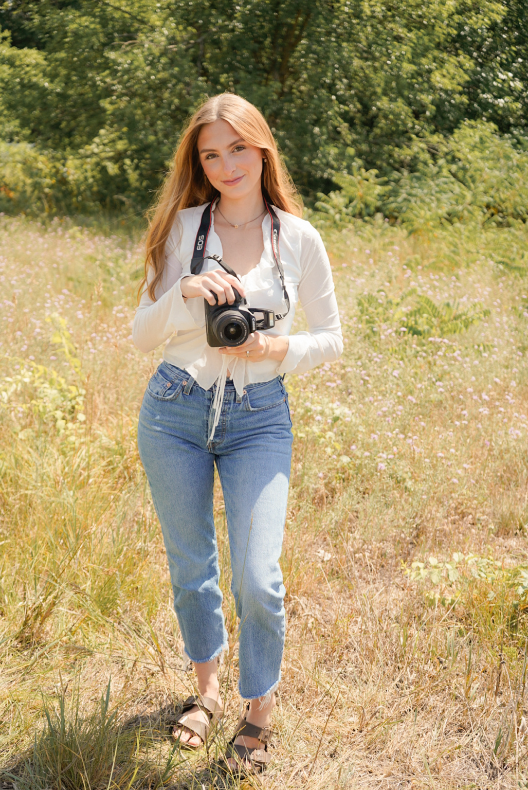 Outdoor photography session by LXE Photography